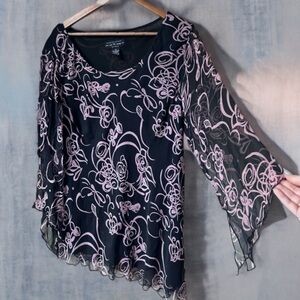 Separates NYC Design Co. | Black & Pink Floral Silk Blouse | Flowy Y2K 3X Fairy